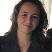 Profesora de Español que imparte clases de todas las edades